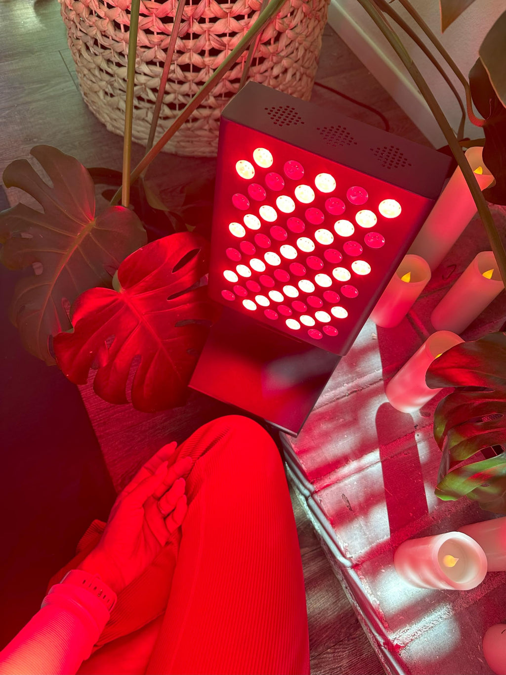ADVARAYS Red Light Therapy Lamp: Infrared Heating Pad Pain Relief for Body 60 LEDs Panel Red Light ADVARAYSBuy Supplements Australia